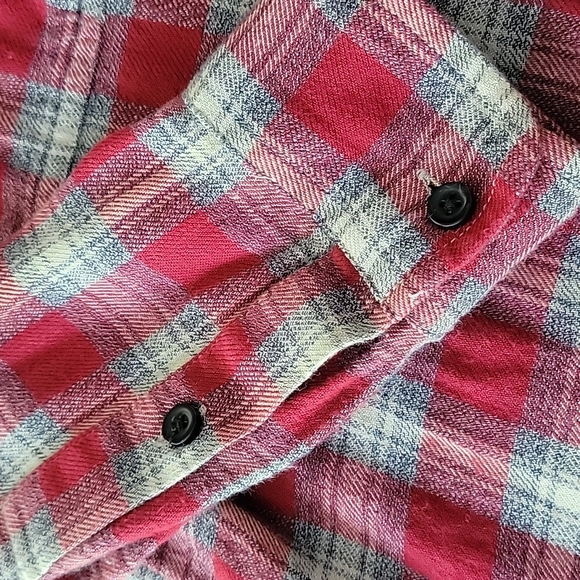 Madwell High Low Plaid Flannel Button Up - Picture 10 of 13